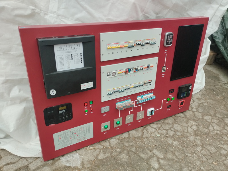 panel control mandos ficticio 100x159.5x8-17.5 1u